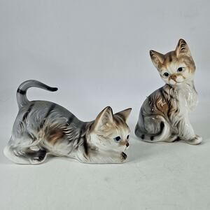 Vintage set of 2 hand painted porcelain tabby playful kitten kitty cat